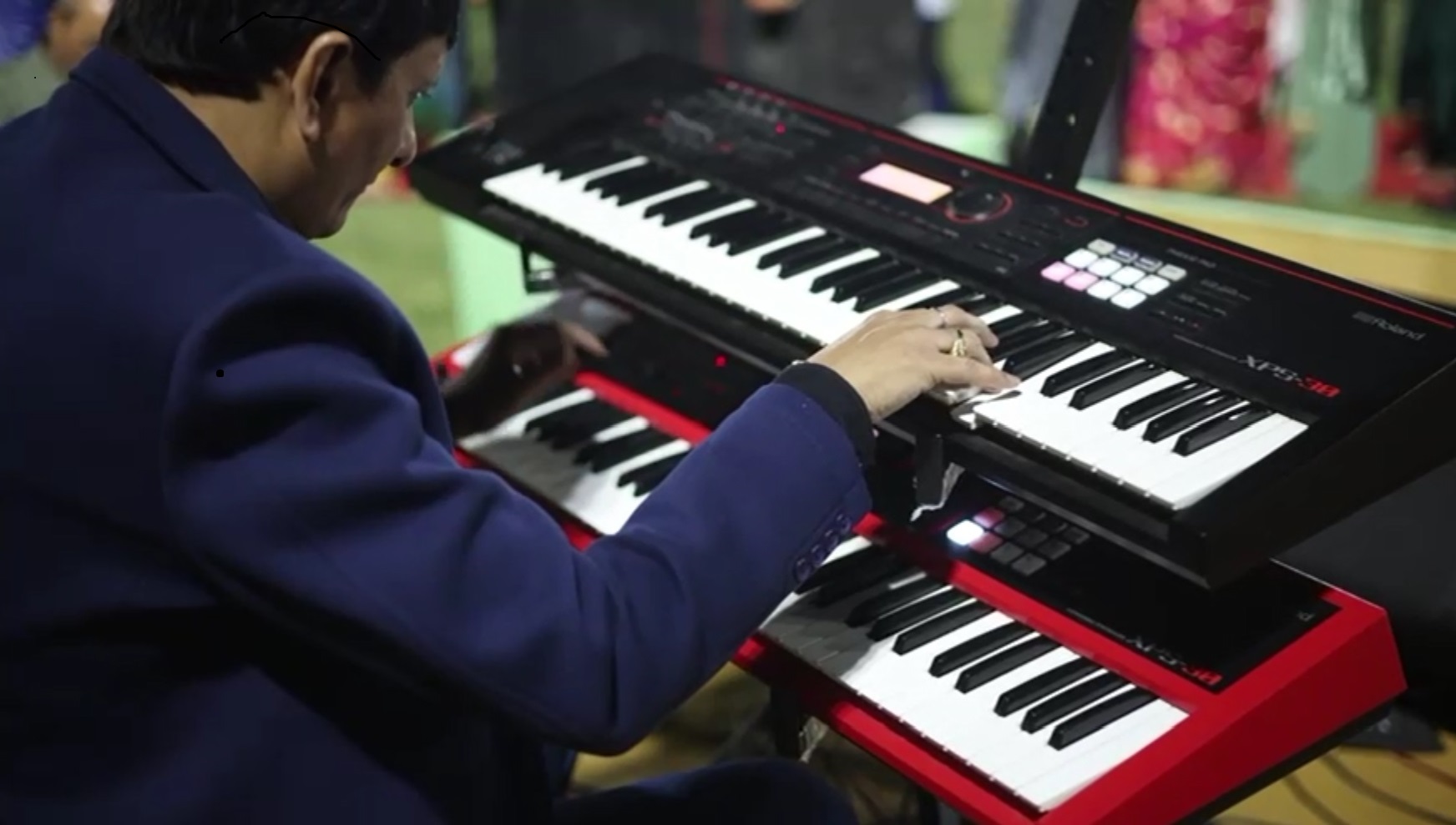 BRING MUSIC TO LIFE.