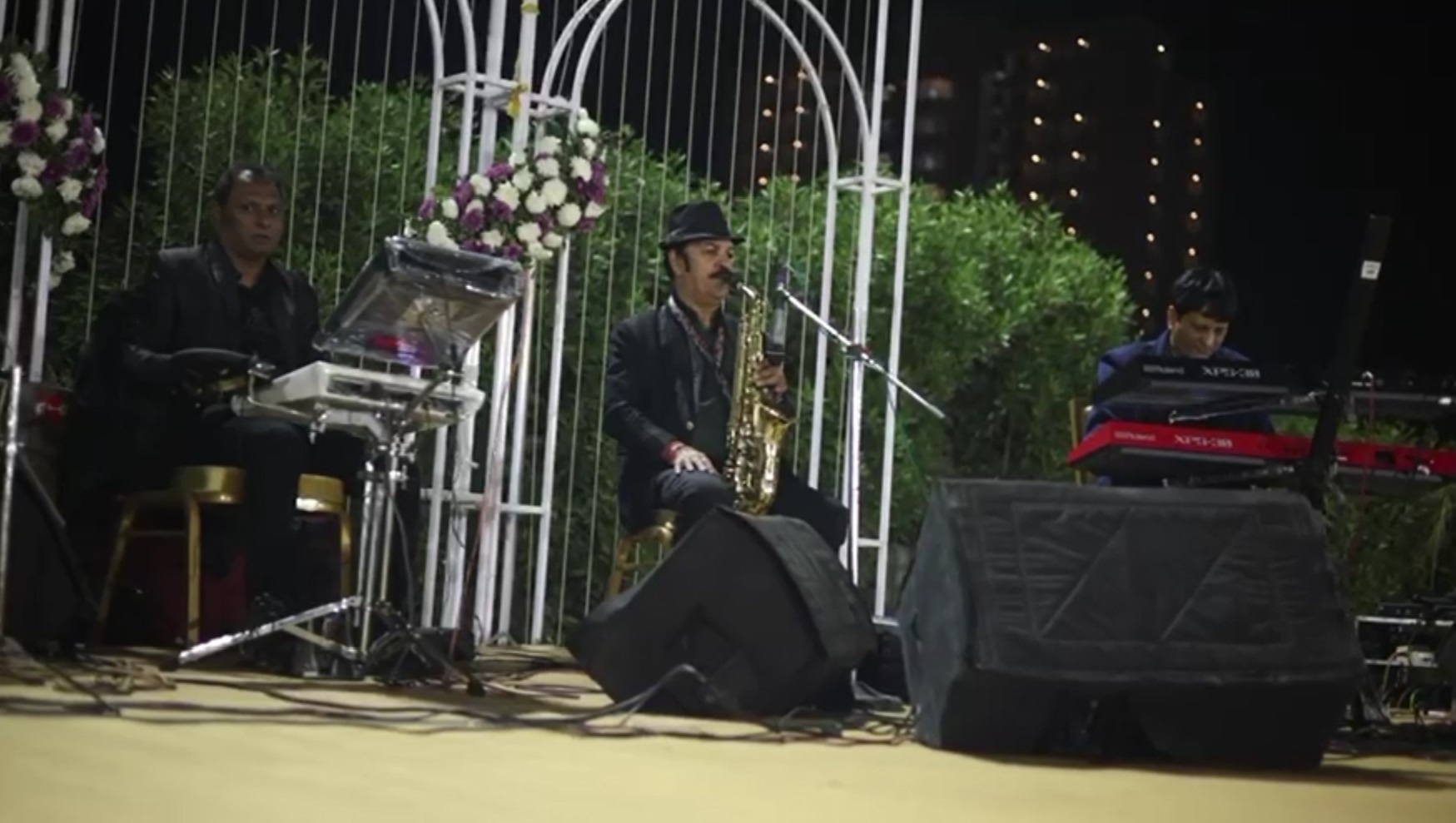 BRING MUSIC TO LIFE.